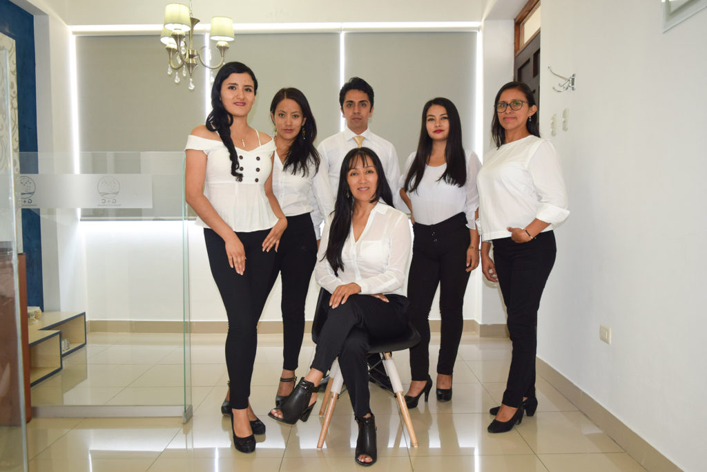 Nosotros Agentes inmobiliarios en Trujillo Inmuebles Coronado